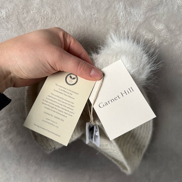 Garnet Hill Cashmere Beanie Hat w/ Faux Fur Pom Pom | Cream Flecked | One Size - Picture 5 of 5